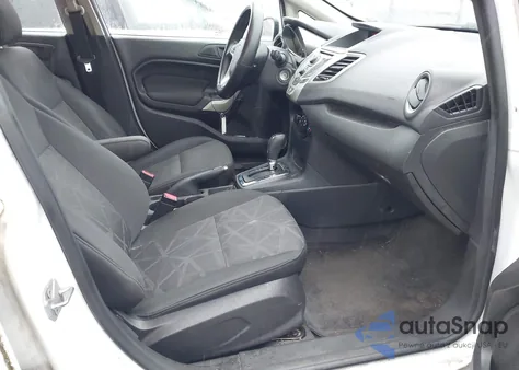 2013 Ford Fiesta Se z USA, uszkodzony, nr VIN 3FADP4BJ3DM223443